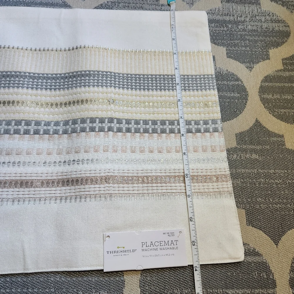 NEW Threshold Placemats machine washable (bundle of 8) off-white